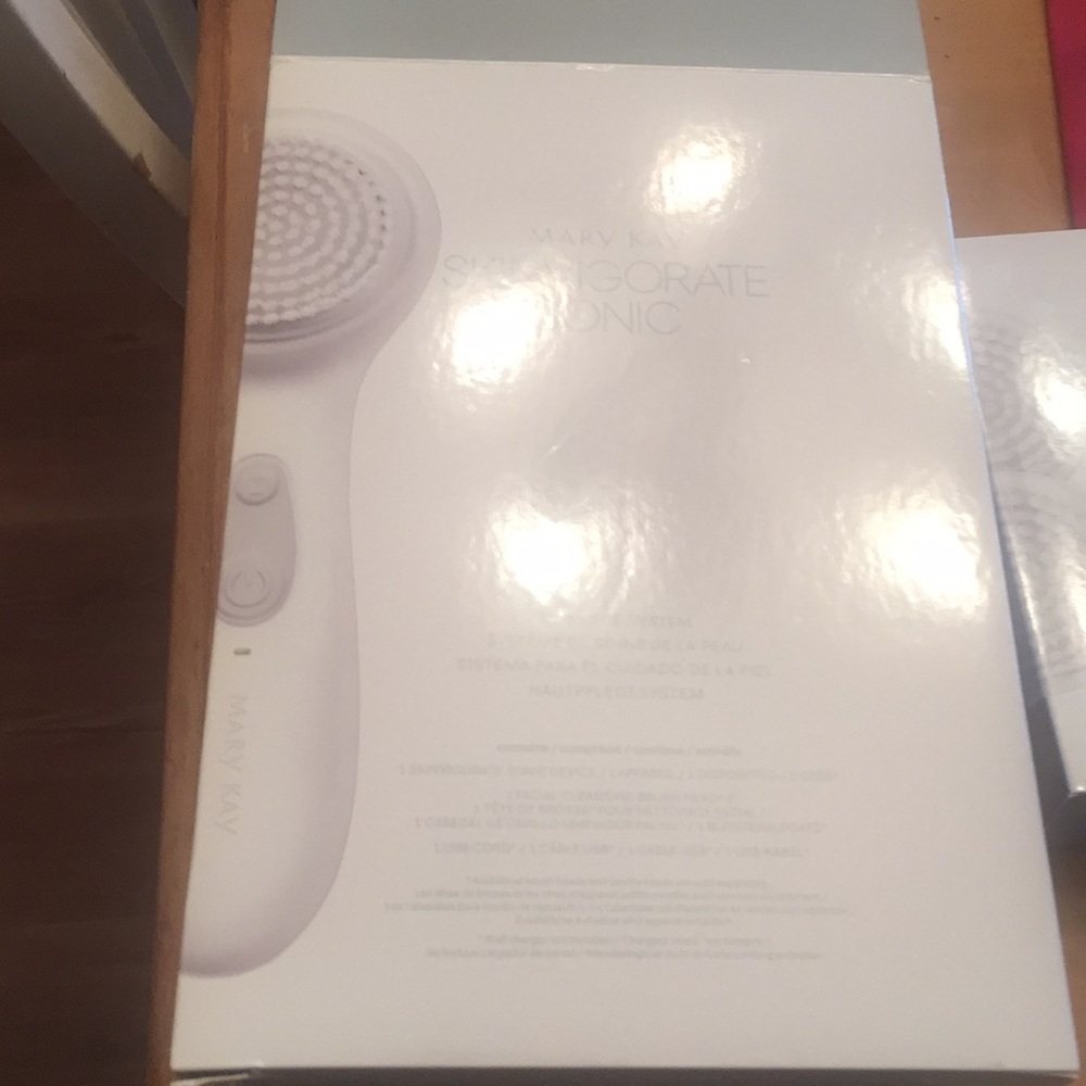 Skinvigorate face cleaner